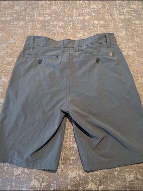Hurley Men's Flat Front Shorts in Slate Gray